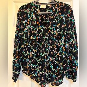 Maeve floral button down top. Size Medium.